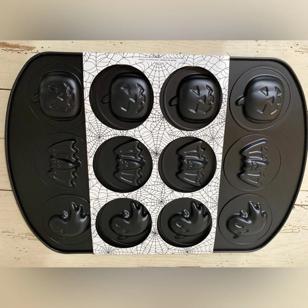 The Bakeshop Halloween Cookie Sheet - Ghosts, Bats, & Pumpkins Brand new!